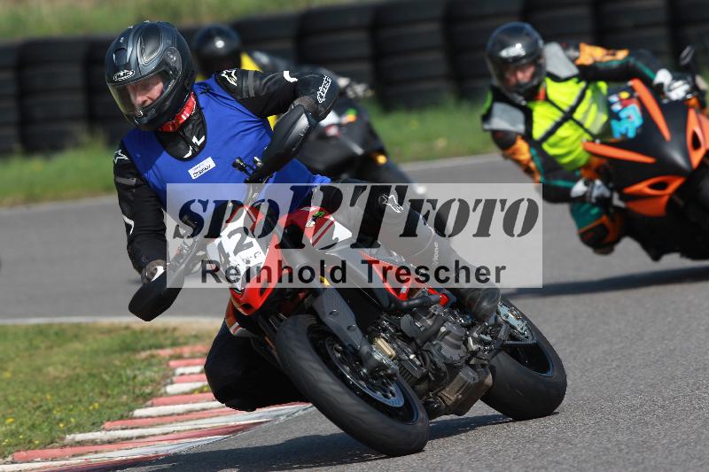 /Archiv-2022/06 15.04.2022 Speer Racing ADR/Instruktorengruppe/37